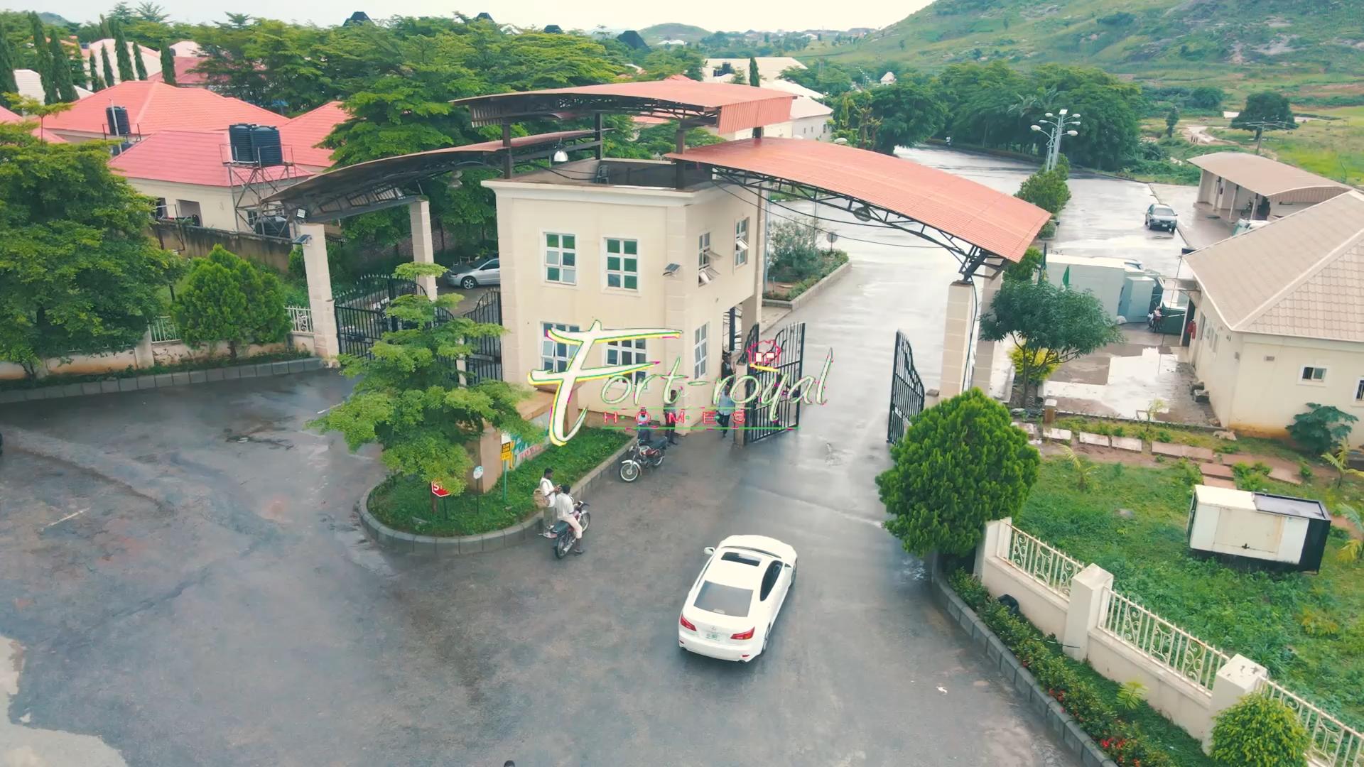 Fort Royal Home estate Gate